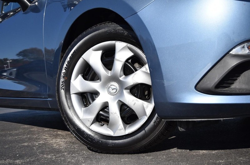 Mazda Mazda3 Hatchback Vehicle Image 03