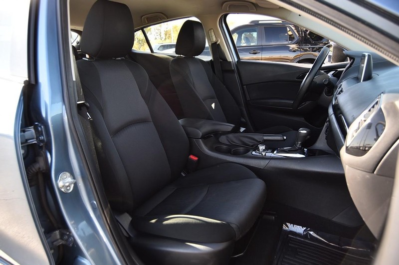 Mazda Mazda3 Hatchback Vehicle Image 17