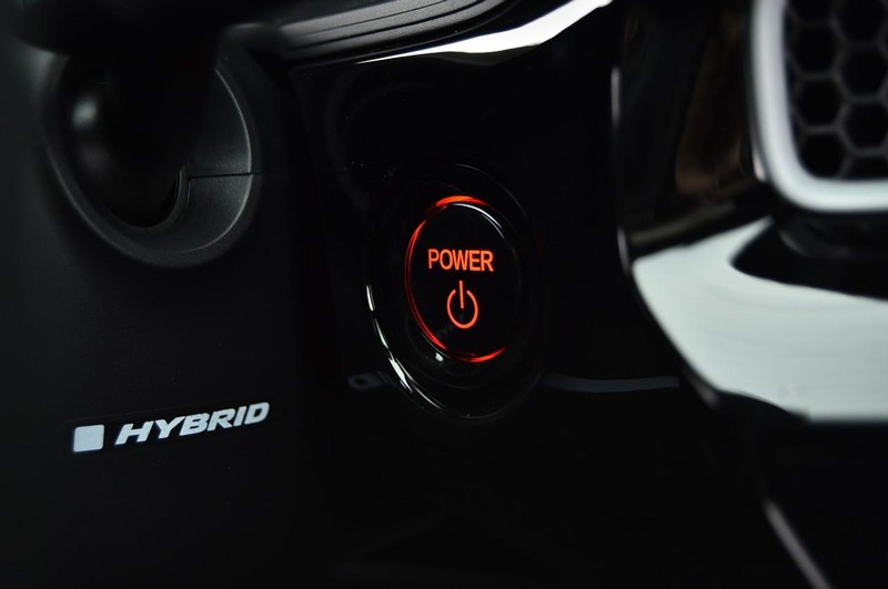 Honda Civic Sedan Hybrid Vehicle Full-screen Gallery Image 20