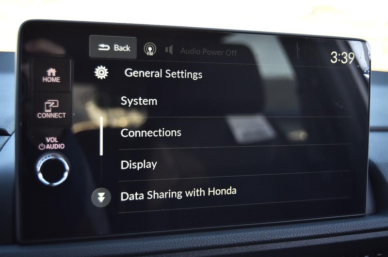 Honda CR-V Hybrid Vehicle Full-screen Gallery Image 13
