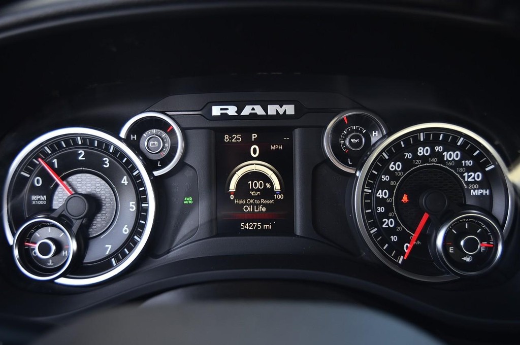 Ram 1500 Vehicle Image 12