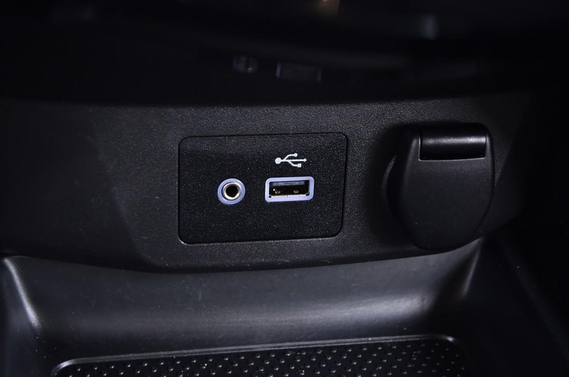 Nissan Rogue Sport Vehicle Full-screen Gallery Image 16