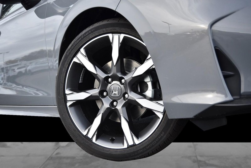 Honda Civic Sedan Hybrid Vehicle Image 03