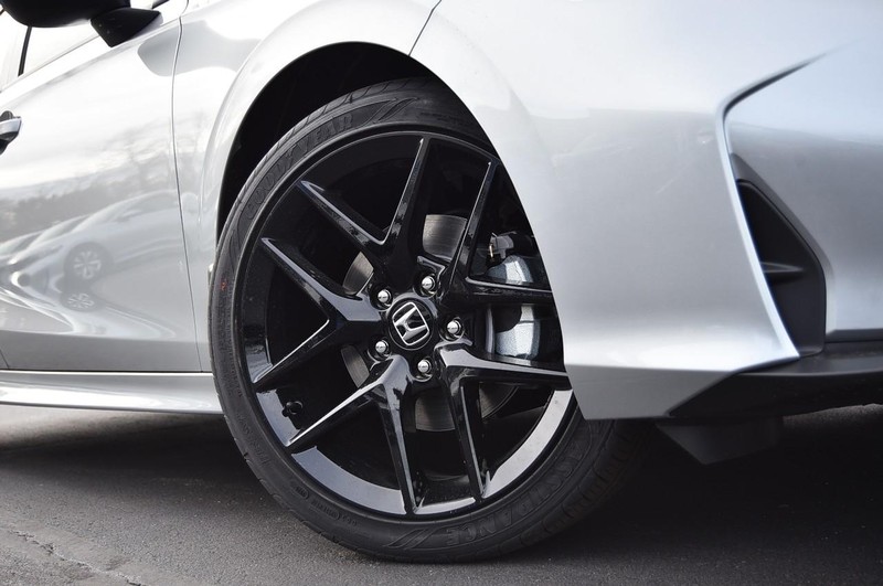 Honda Civic Sedan Hybrid Vehicle Image 03