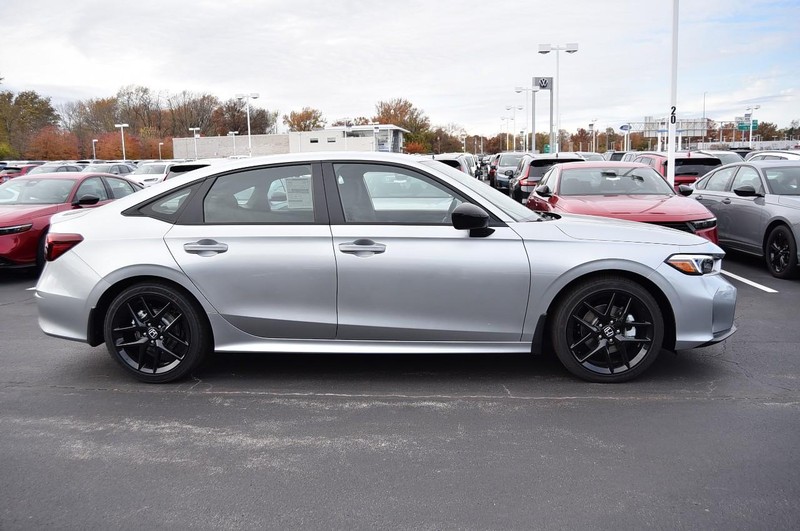 Honda Civic Sedan Hybrid Vehicle Image 05