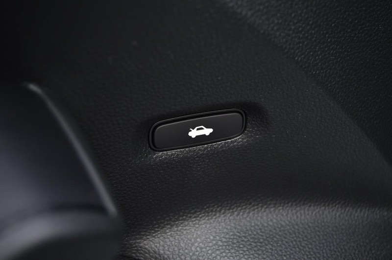 Honda Civic Sedan Hybrid Vehicle Image 09