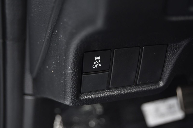 Honda Civic Sedan Hybrid Vehicle Image 11