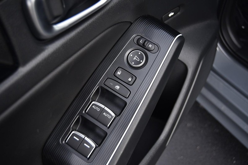 Honda Civic Sedan Hybrid Vehicle Image 08