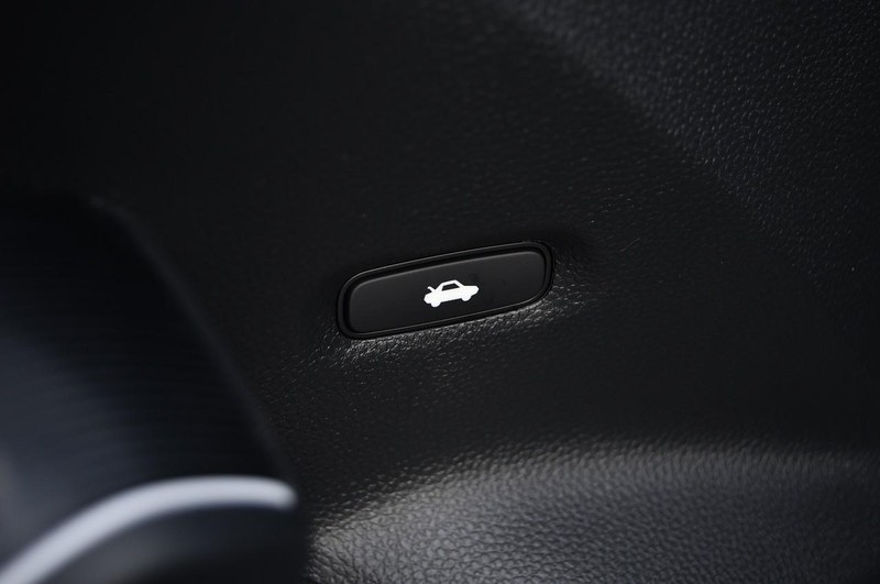 Honda Civic Sedan Hybrid Vehicle Image 09