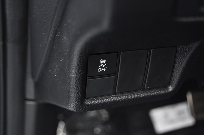 Honda Civic Sedan Hybrid Vehicle Full-screen Gallery Image 11