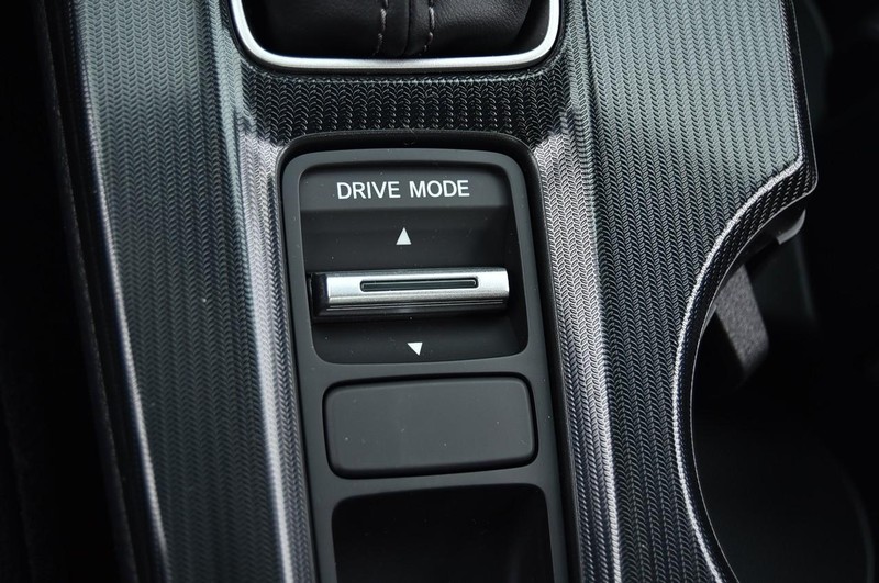 Honda Civic Sedan Hybrid Vehicle Full-screen Gallery Image 18