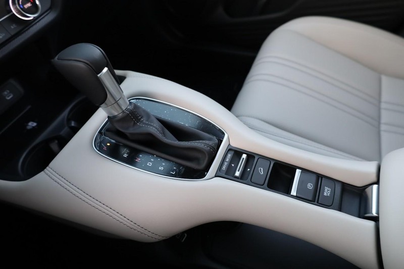 Honda HR-V Vehicle Image 16