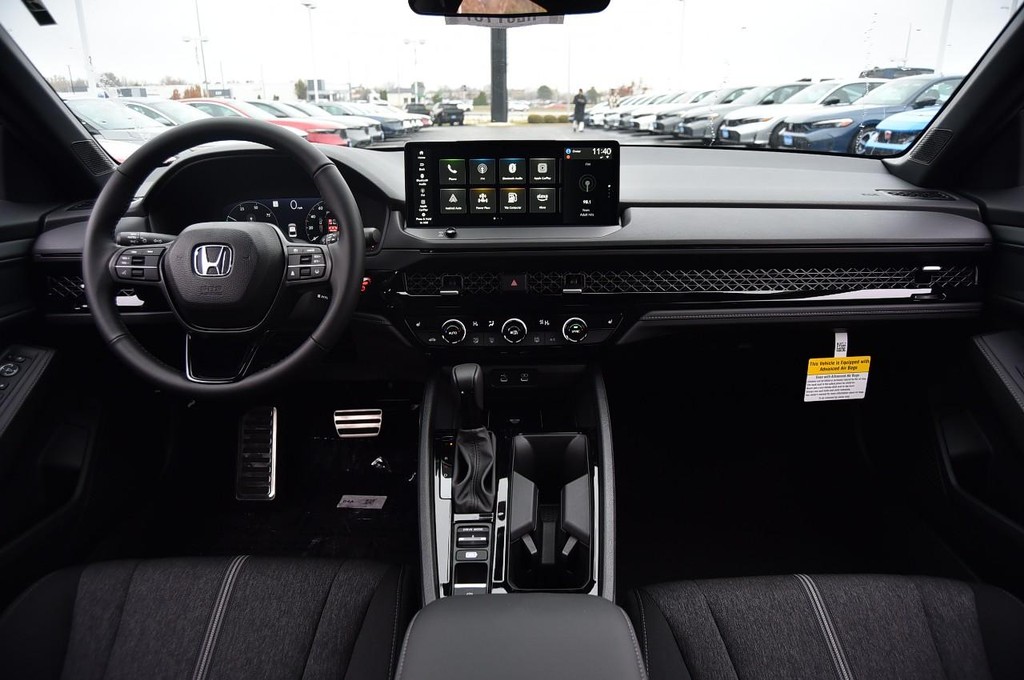 Honda Accord Hybrid Vehicle Image 07