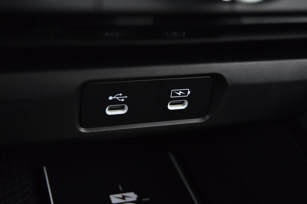 Honda Accord Hybrid Vehicle Image 15