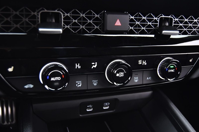 Honda Accord Hybrid Vehicle Full-screen Gallery Image 14