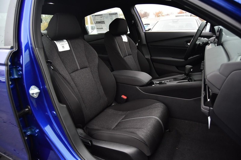 Honda Accord Hybrid Vehicle Full-screen Gallery Image 21