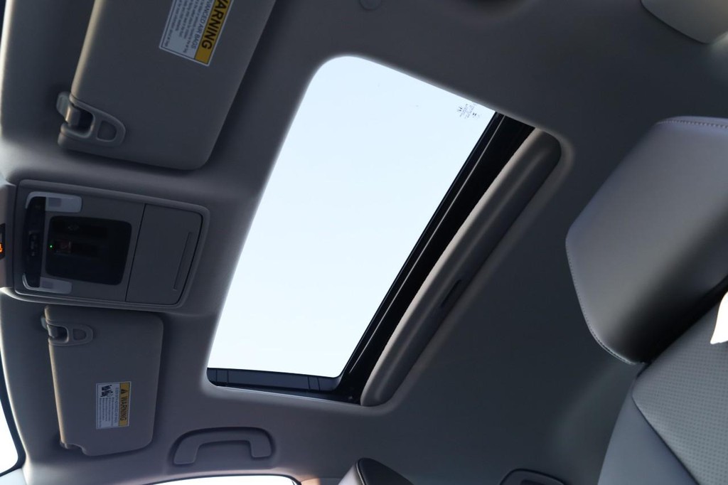 Honda Accord Hybrid Vehicle Image 09