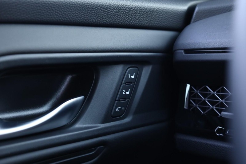 Honda Accord Hybrid Vehicle Full-screen Gallery Image 19