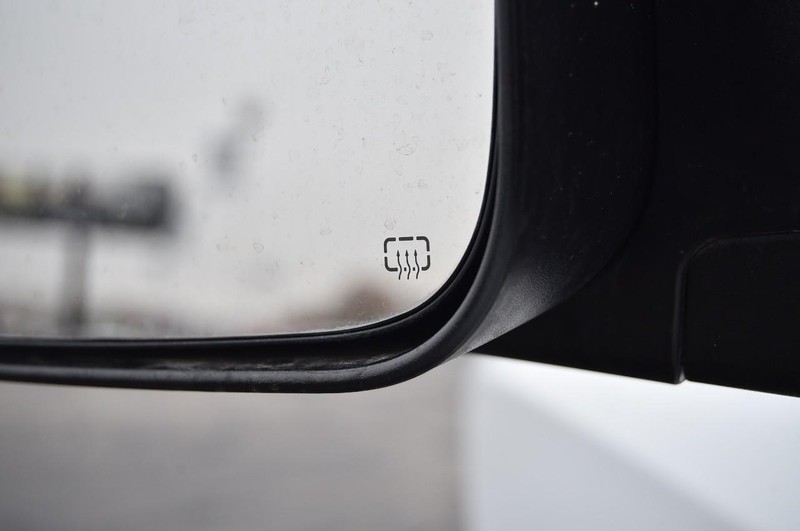 Ram 1500 Classic Vehicle Full-screen Gallery Image 10