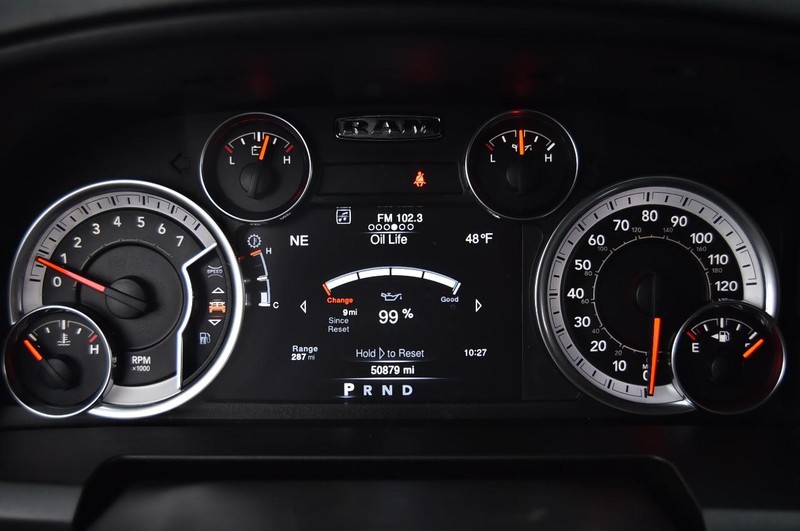 Ram 1500 Classic Vehicle Full-screen Gallery Image 12