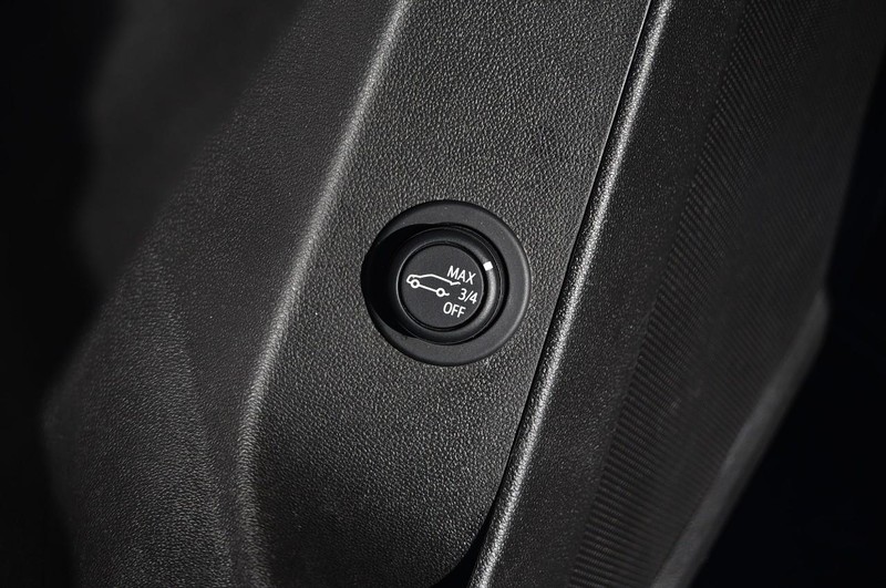 Chevrolet Equinox Vehicle Image 09