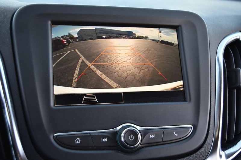 Chevrolet Equinox Vehicle Image 13