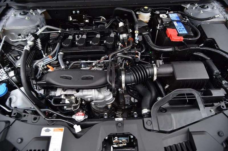 Honda Accord Sedan Vehicle Full-screen Gallery Image 25