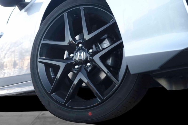 Honda Civic Sedan Vehicle Full-screen Gallery Image 3