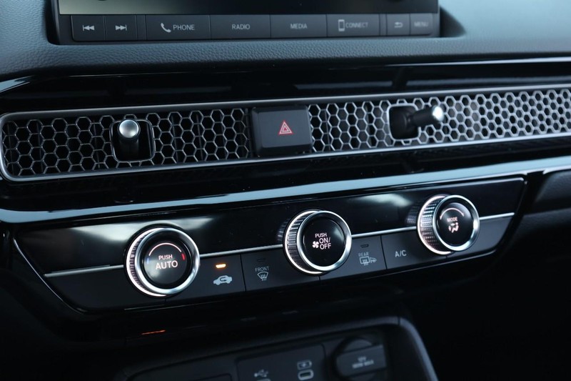 Honda Civic Sedan Vehicle Full-screen Gallery Image 13