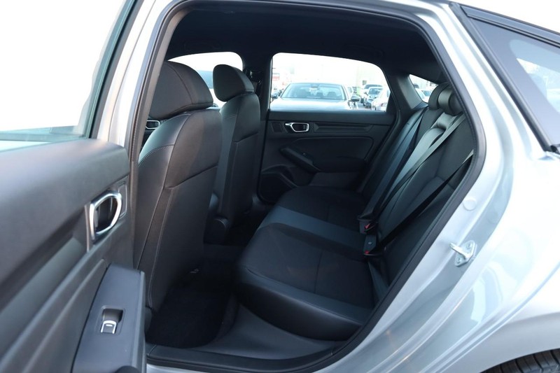 Honda Civic Sedan Vehicle Full-screen Gallery Image 20