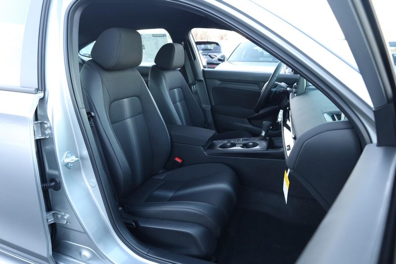 Honda Civic Sedan Vehicle Full-screen Gallery Image 23