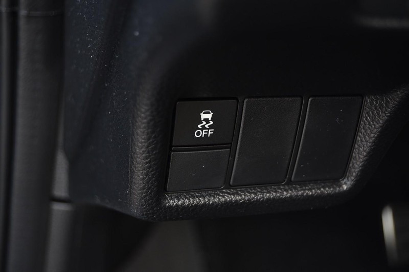 Honda Civic Sedan Hybrid Vehicle Full-screen Gallery Image 11