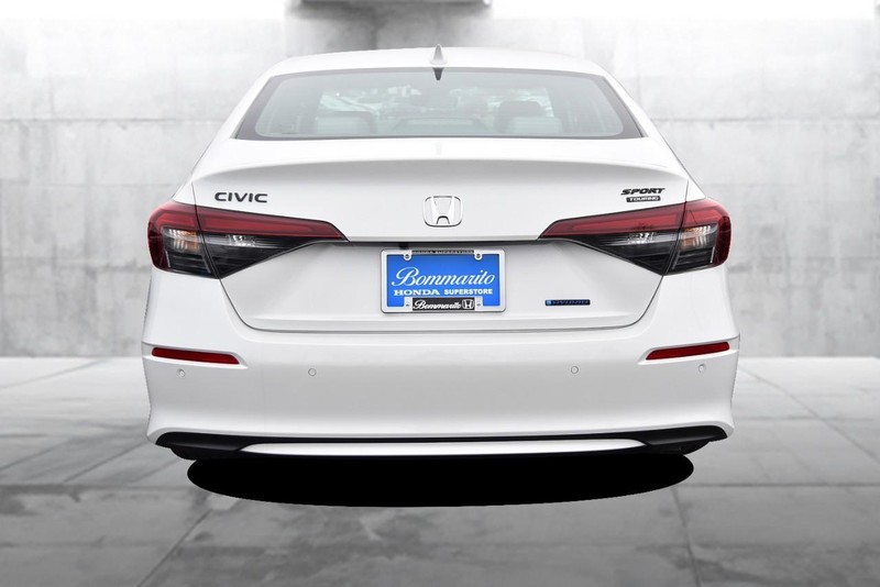Honda Civic Sedan Hybrid Vehicle Full-screen Gallery Image 6