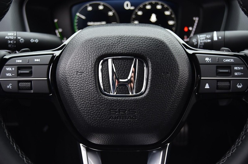 Honda Civic Sedan Hybrid Vehicle Full-screen Gallery Image 21