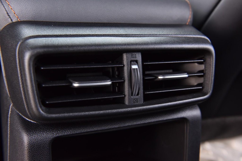 Honda Prologue Vehicle Image 26