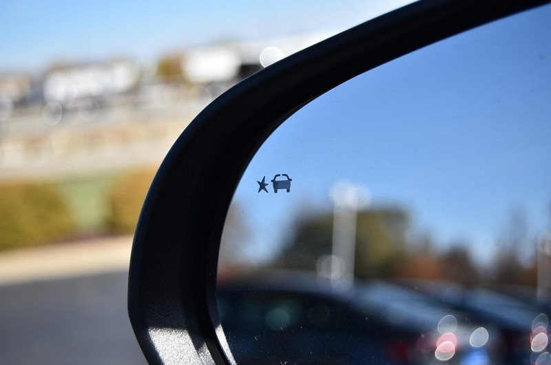 Buick Encore GX Vehicle Image 09