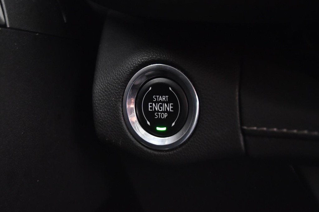 Buick Envision Vehicle Full-screen Gallery Image 17