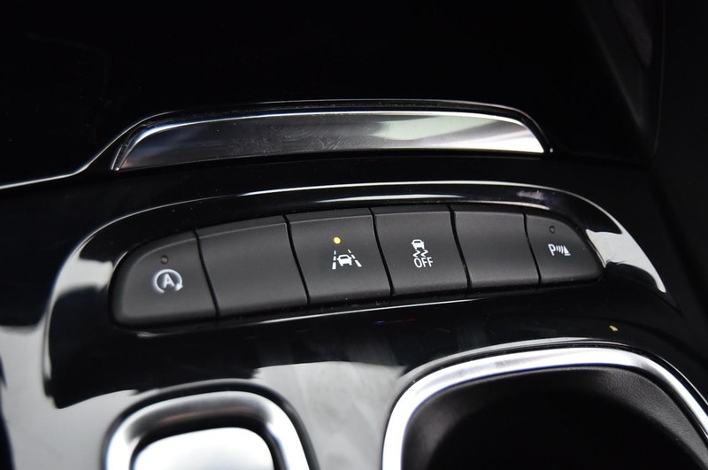 Buick Envision Vehicle Full-screen Gallery Image 15