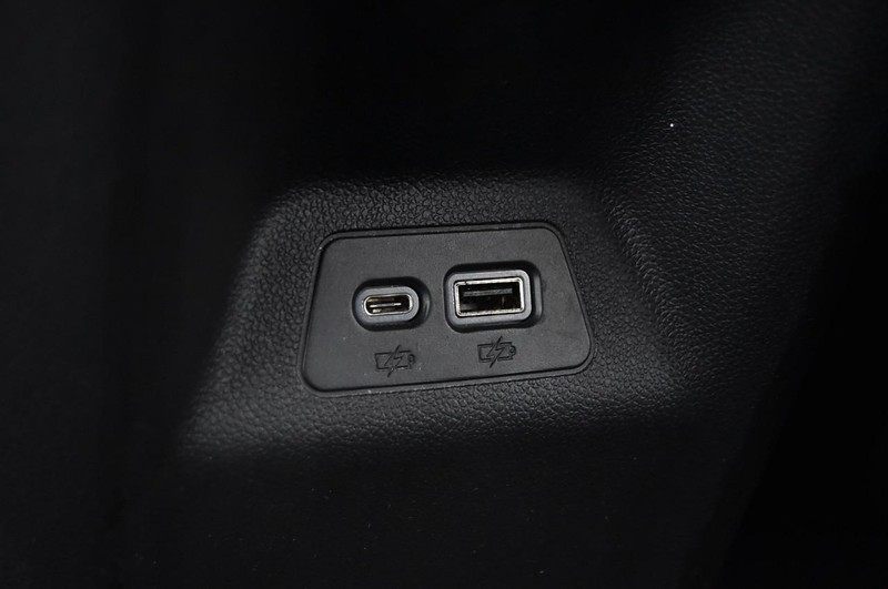 Buick Envision Vehicle Full-screen Gallery Image 22