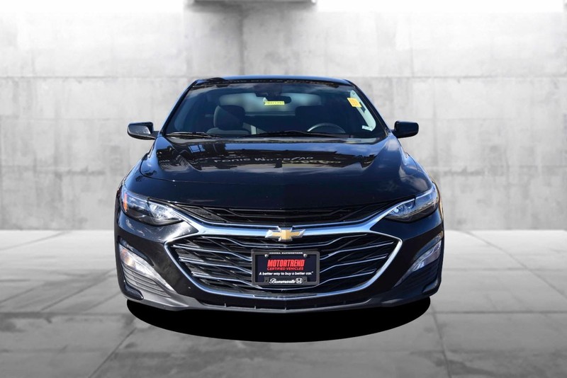 Chevrolet Malibu Vehicle Full-screen Gallery Image 04
