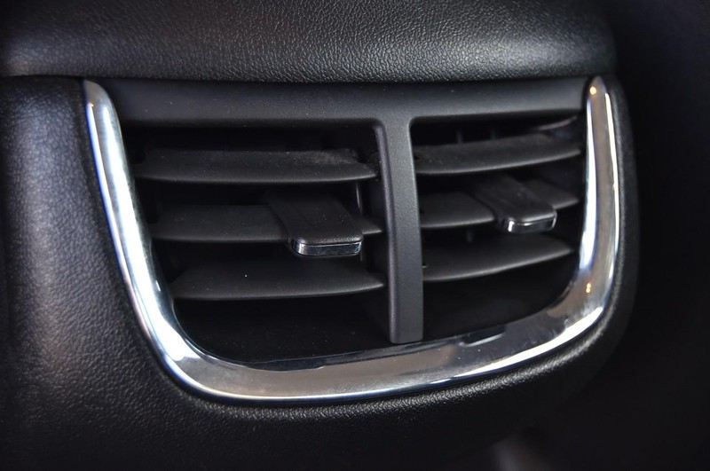 Chevrolet Malibu Vehicle Full-screen Gallery Image 20