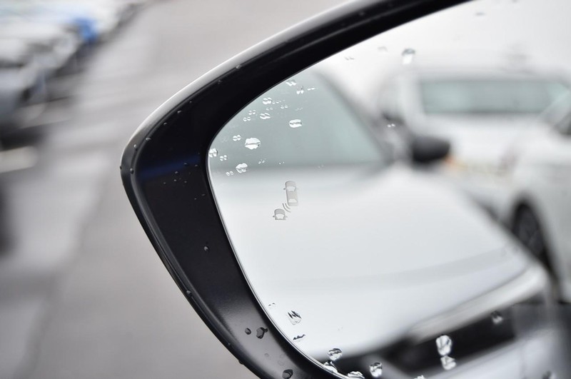 Honda Accord Hybrid Vehicle Image 10