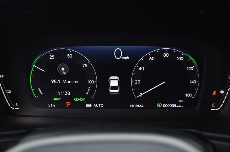 Honda Accord Hybrid Vehicle Image 11