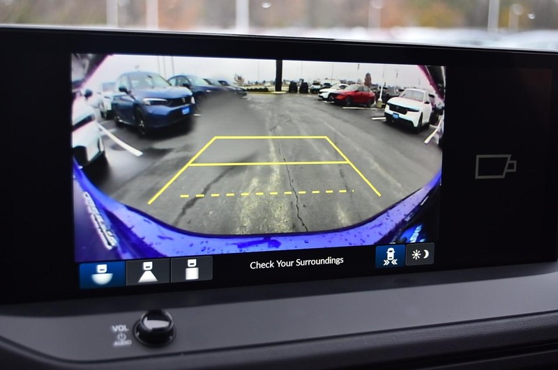 Honda Accord Hybrid Vehicle Image 12