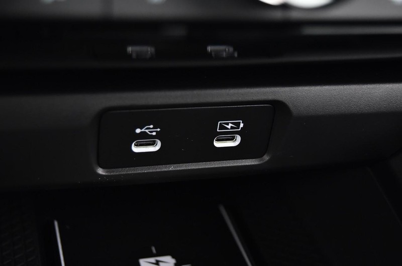 Honda Accord Hybrid Vehicle Image 16