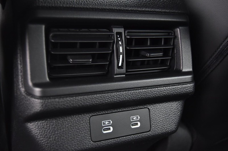 Honda Accord Hybrid Vehicle Image 25