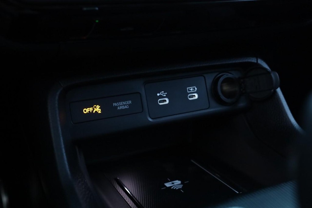 Honda Civic Sedan Hybrid Vehicle Image 16