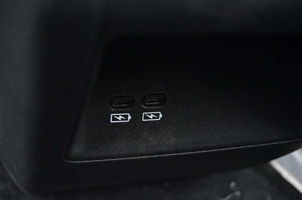 Honda Prologue Vehicle Image 22