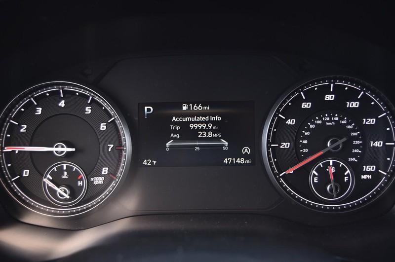 Hyundai Santa Fe Vehicle Image 11