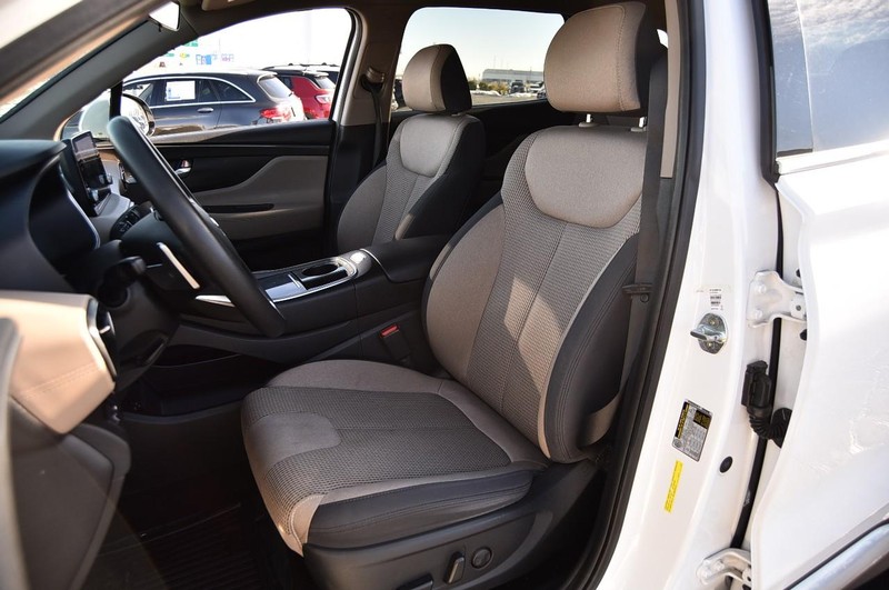 Hyundai Santa Fe Vehicle Image 18